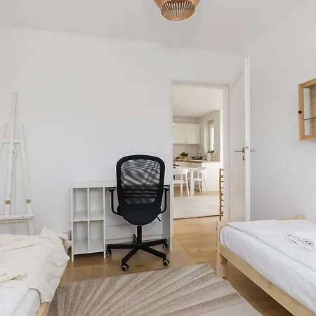 Shortstaypoland Gornoslaska B78 * Warschau